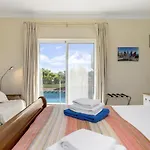 Ocean Blue Villa *